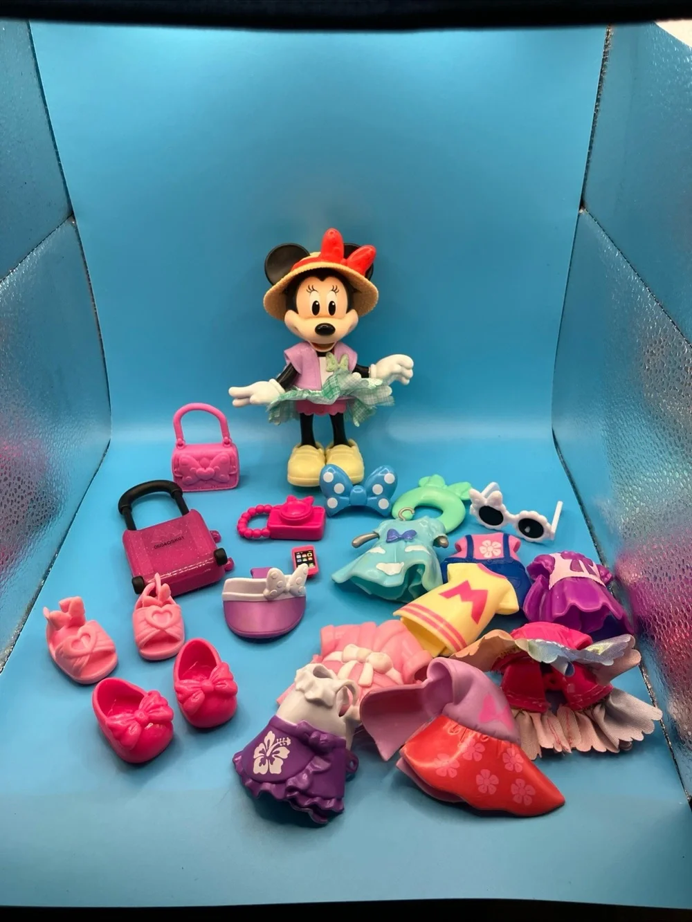 Disney Junior Minnie Mouse Fabulous Fashion Doll Outfits & Accessory Lot